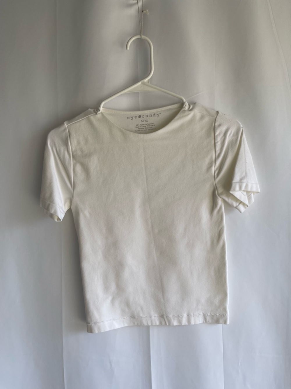 eye candy White Cropped Short Sleeve Tee